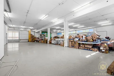 Gewerbeimmobilie mieten in Wien – 923 m², € 9.226