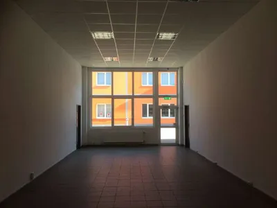 7-Zimmer-Gewerbeimmobilie mieten in Wiener Neustadt – 337 m², € 2.890 – Bild 20 von 20