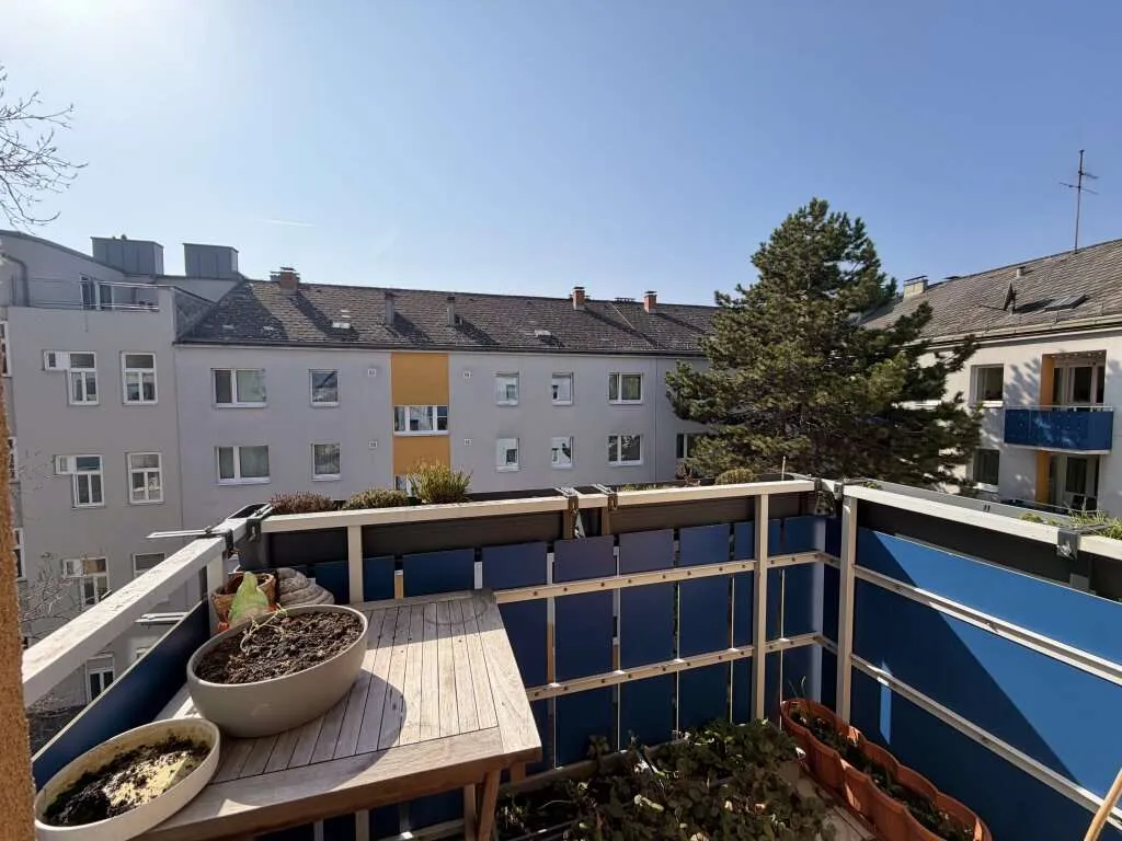 Helle 3-Zimmer-Wohnung mit separater Küche und Balkon in Ruhelage - Ansicht 2