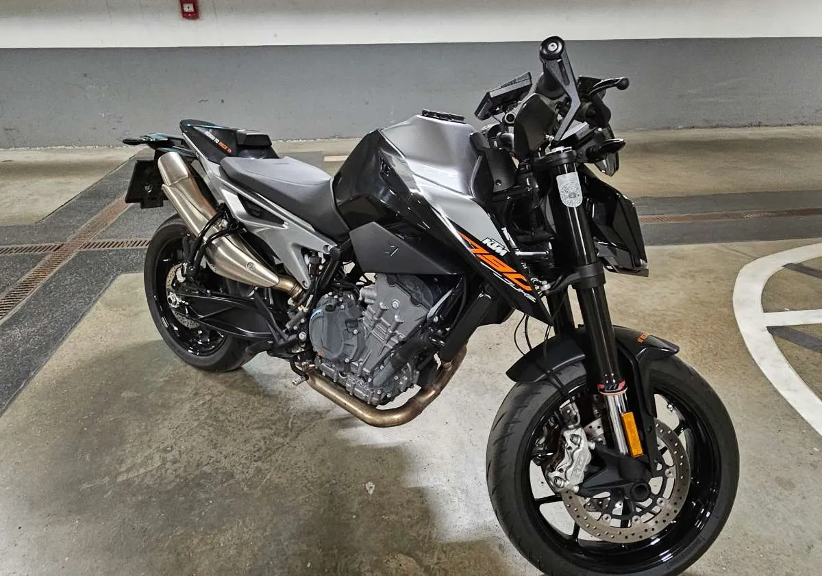 KTM 790 Duke