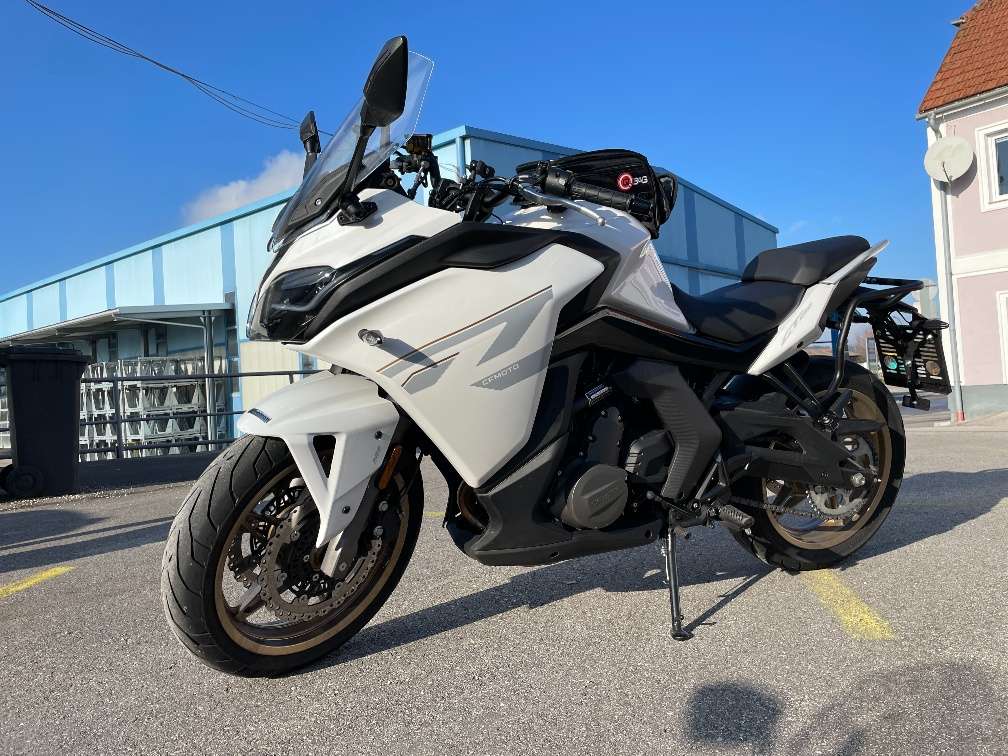 CF-Moto 650 CF Moto 650 GT Tourer