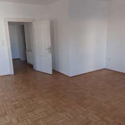 3-Zimmer-Wohnung mieten in Linz Land – 90 m², € 900 – Bild 3 von 19