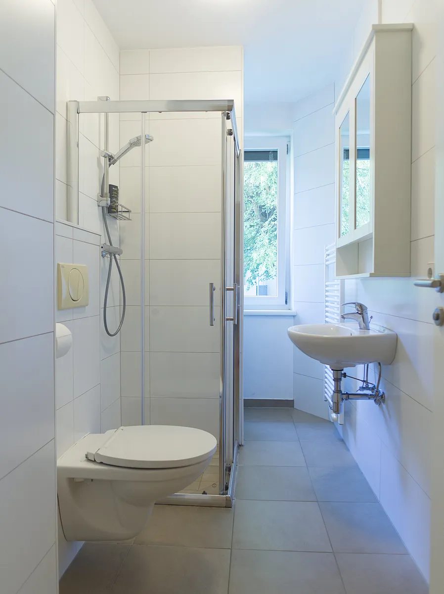 Nahe Stadt und Lendhafen. 2,5 Zimmerwohnung mit kleinem Garten und charmantem Innenhofflair - Ansicht 3
