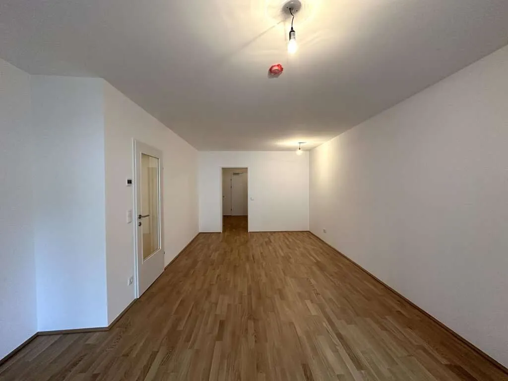 JETZT INVESTIEREN! Charmante 2-Zimmer Wohnung mit getrennter Küche und geräumigem Schlafzimmer - Erstbezug und Provisionsfrei! – pohled 2