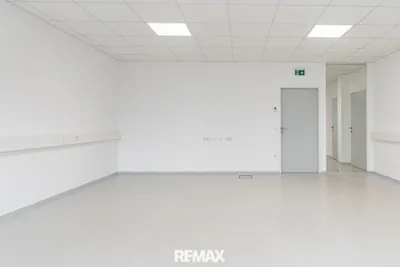 Gewerbeimmobilie mieten in Linz – 284 m², € 3.837 – Bild 15 von 30