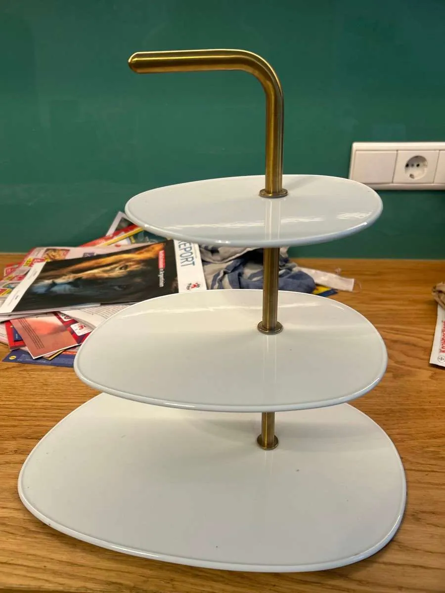IKEA Etagere, € 5,- (1050 Wien)