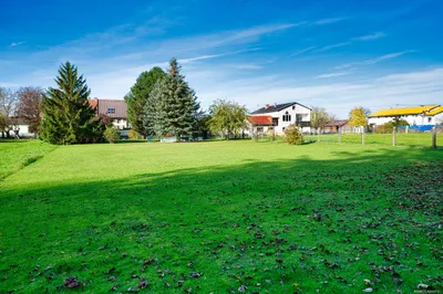 Grundstück kaufen in Linz Land – 2 726 m², € 730.000 – Bild 2 von 8