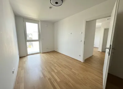 Moderne 2 Zi Wohnung mit Balkon provisionsfrei - nahe U1 Kagraner Platz – Bild 2