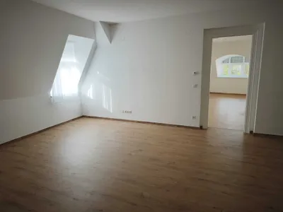 3-Zimmer-Wohnung mieten in Horn – 94,9 m², € 972 – Bild 2 von 12