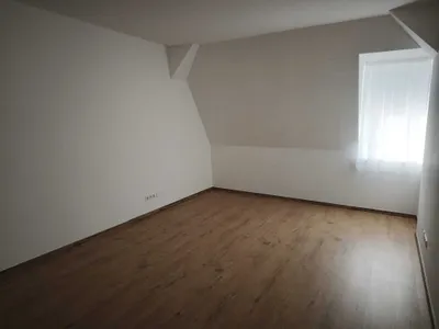 3-Zimmer-Wohnung mieten in Horn – 94,9 m², € 972 – Bild 3 von 12
