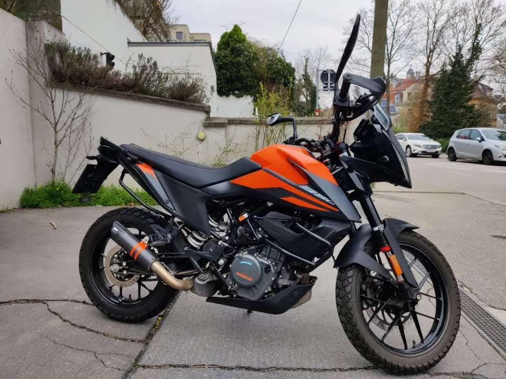KTM 390