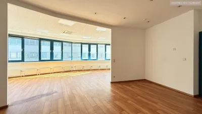 19-Zimmer-Gewerbeimmobilie mieten in Wien – 925 m², € 13.479 – Bild 9 von 29