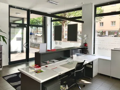 5-Zimmer-Gewerbeimmobilie mieten in Salzburg Stadt – 140 m², € 2.400 – Bild 5 von 12