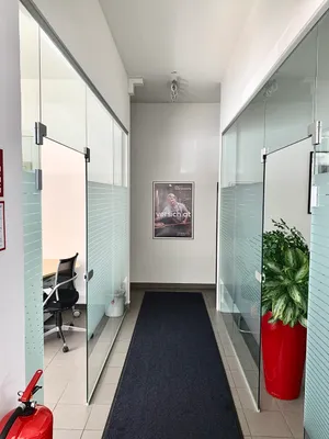 5-Zimmer-Gewerbeimmobilie mieten in Salzburg Stadt – 140 m², € 2.400 – Bild 7 von 12