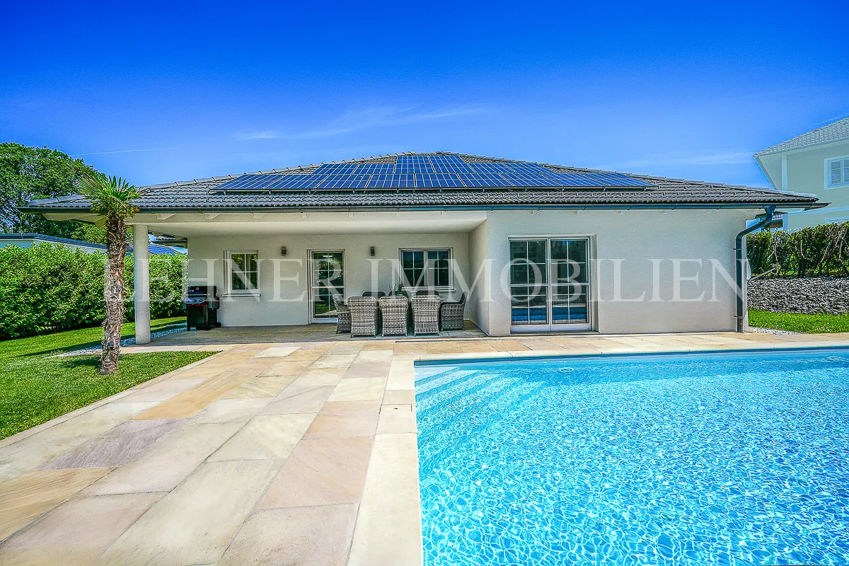 * MELLACH * EINZIEHEN UND GENIESSEN: BUNGALOW MIT SWIMMINGPOOL IN RUHIGER LAGE *, Mellach
