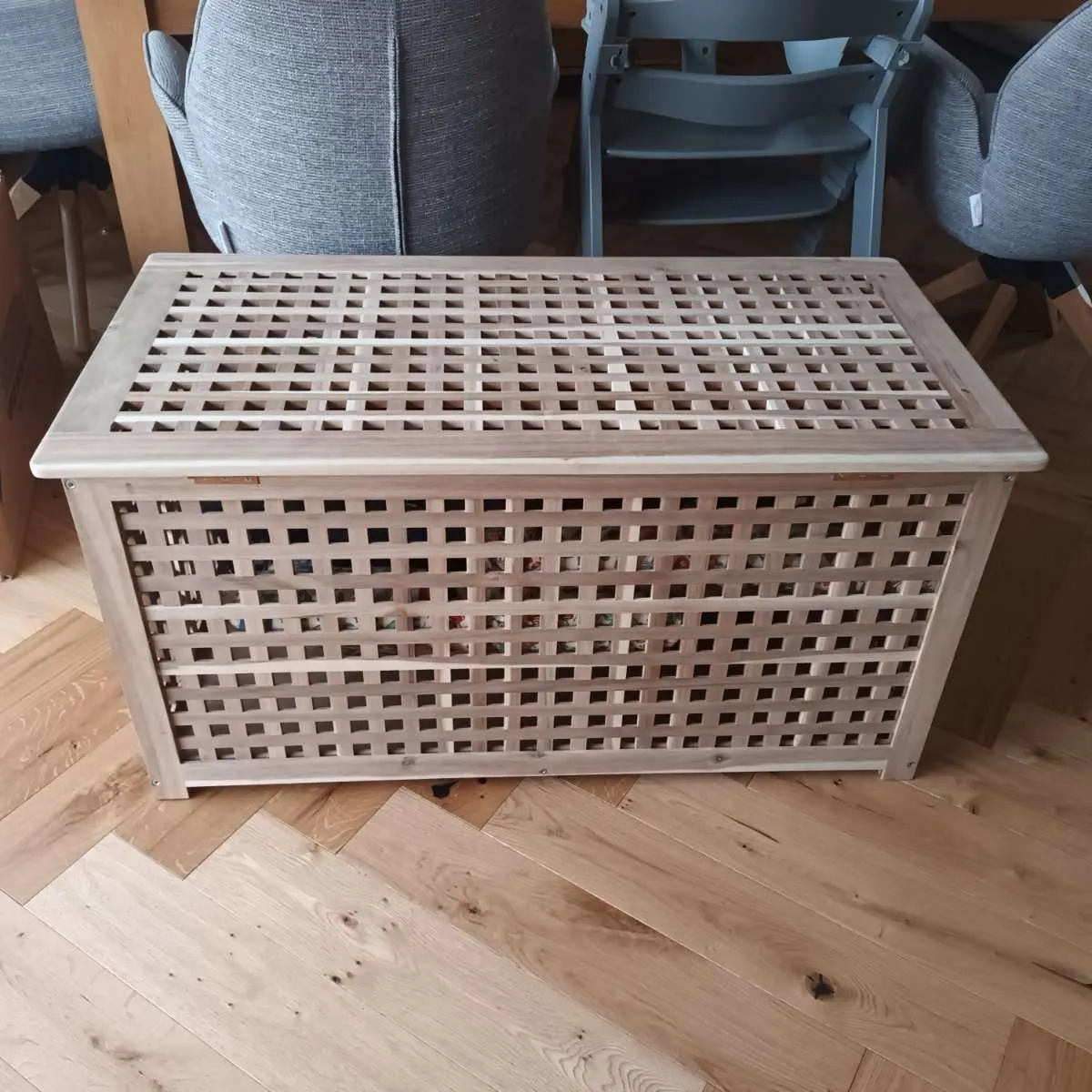 Ikea Hol / Holztruhe, € 40,- (2603 Felixdorf)