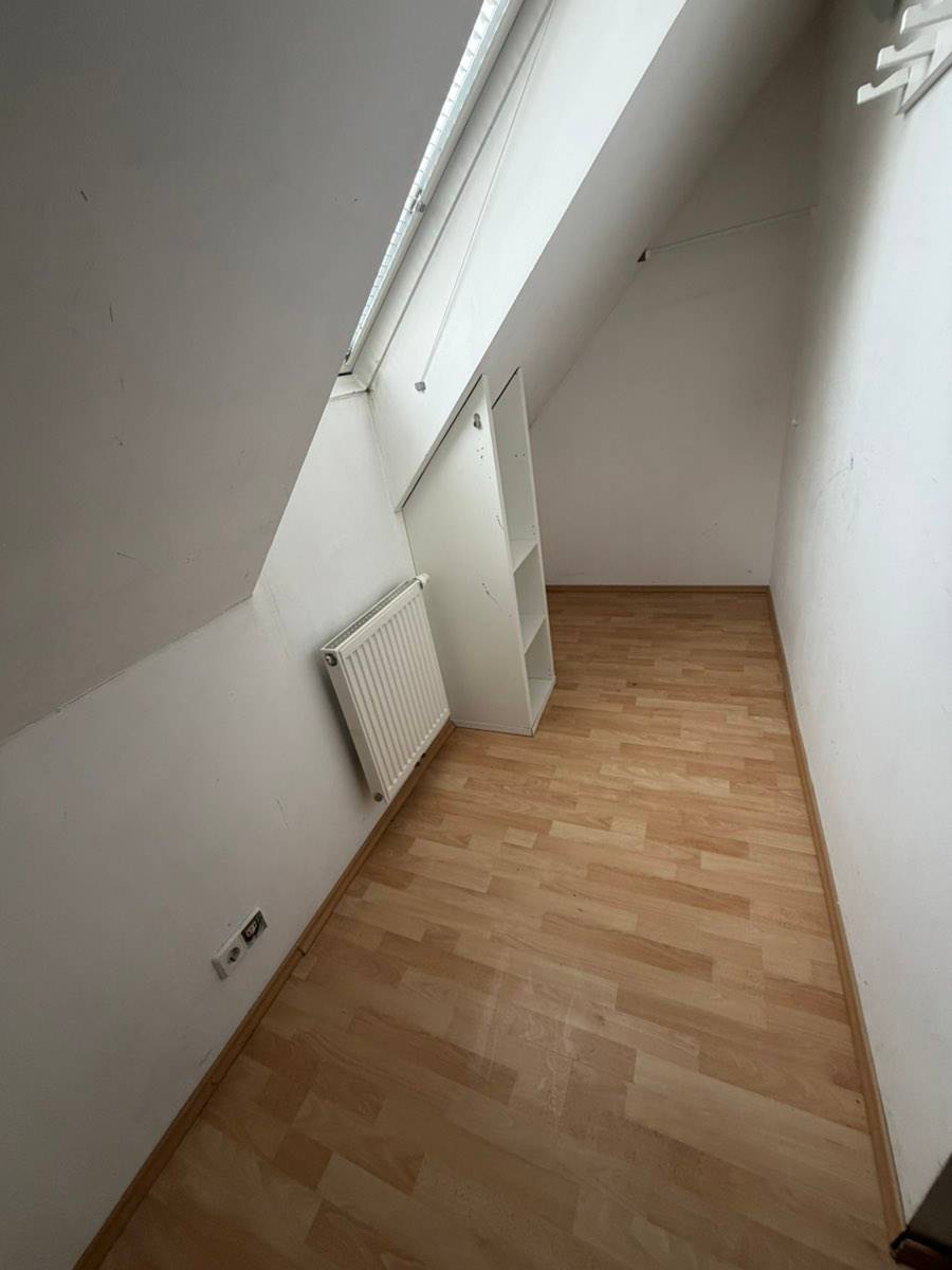 Zentrale 2er-WG taugliche Dachgeschoss-Wohnung zu vermieten - Ansicht 3