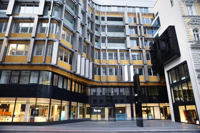 Gewerbeimmobilie mieten in Wien – 1 840 m², € 26