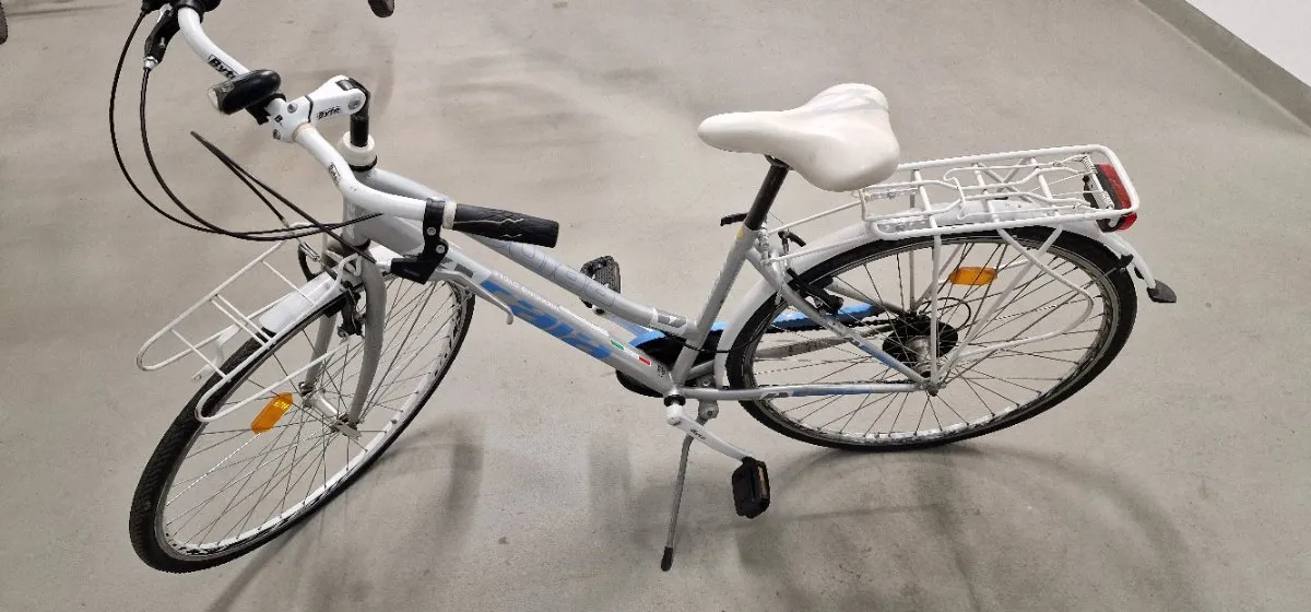 elektrofahrrad amazon preise VEVOR E-Bike Klapprad 250W für Erwachsene mit herausnehmbarem 25 Ah-Akku, bürstenlosem 36 V-Motor mit 25 km/h, 70 km maximale Reichweite, pneumatischem E-Bike mit 7-Gang-Schaltung Sport & Freizeit Fassungsvermögen:1.25 L e bike trekking testsieger Karamellisierte Nüsse mit Salz