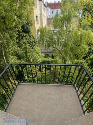 FRISCH SANIERTE 2-ZIMMER-WOHNUNG MIT BALKON & LIFT - 1100 WIEN, NÄHE REUMANNPLATZ ZU MIETEN! – Bild 2