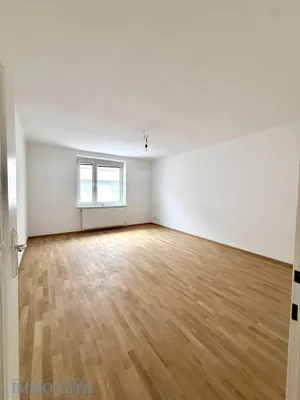 FRISCH SANIERTE 2-ZIMMER-WOHNUNG MIT BALKON & LIFT - 1100 WIEN, NÄHE REUMANNPLATZ ZU MIETEN!