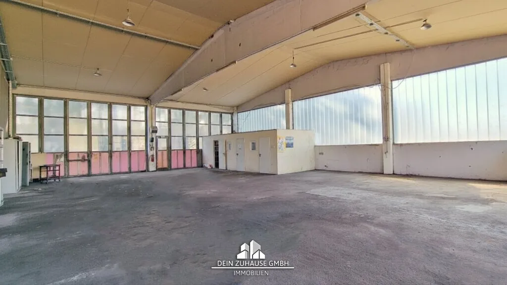 DEIN ZUHAUSE präsentiert: Gewerbehalle mit großer Freifläche in Neukirchen an der Vöckla - Ansicht 2