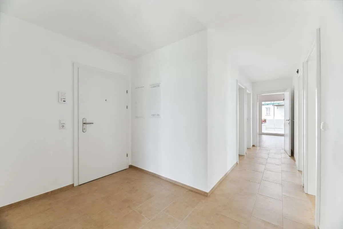 Lichtdurchflutete 3-Zimmer Gartenwohnung mit Stellplatz - Widok 2