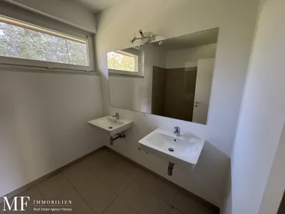 6-Zimmer-Haus mieten in Korneuburg – 235 m², € 3.350 – Bild 5 von 24