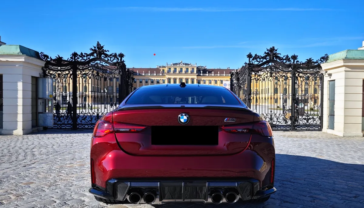 BMW M4 Competition 2024 photo 3