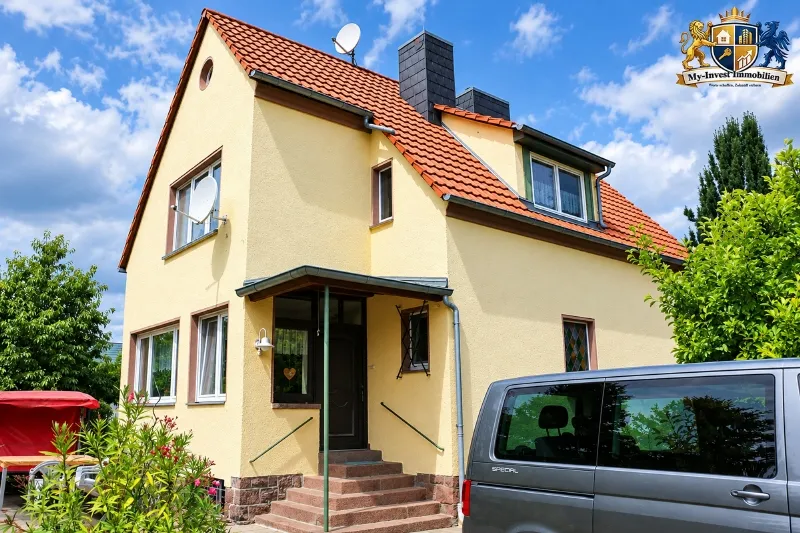 Charmantes Einfamilienhaus auf großem Grundstück stadtnah gelegen