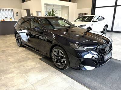 BMW 5er-Reihe 520d Touring xDrive M-Sport *LED*PDC*NAV*AHK*STH*
