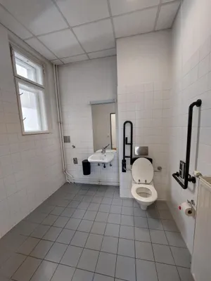 9-Zimmer-Gewerbeimmobilie mieten in Wien – 714 m², € 11.181 – Bild 28 von 34