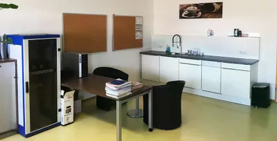 Gewerbeimmobilie mieten in Vöcklabruck – 30 m², € 8 – Bild 4 von 4