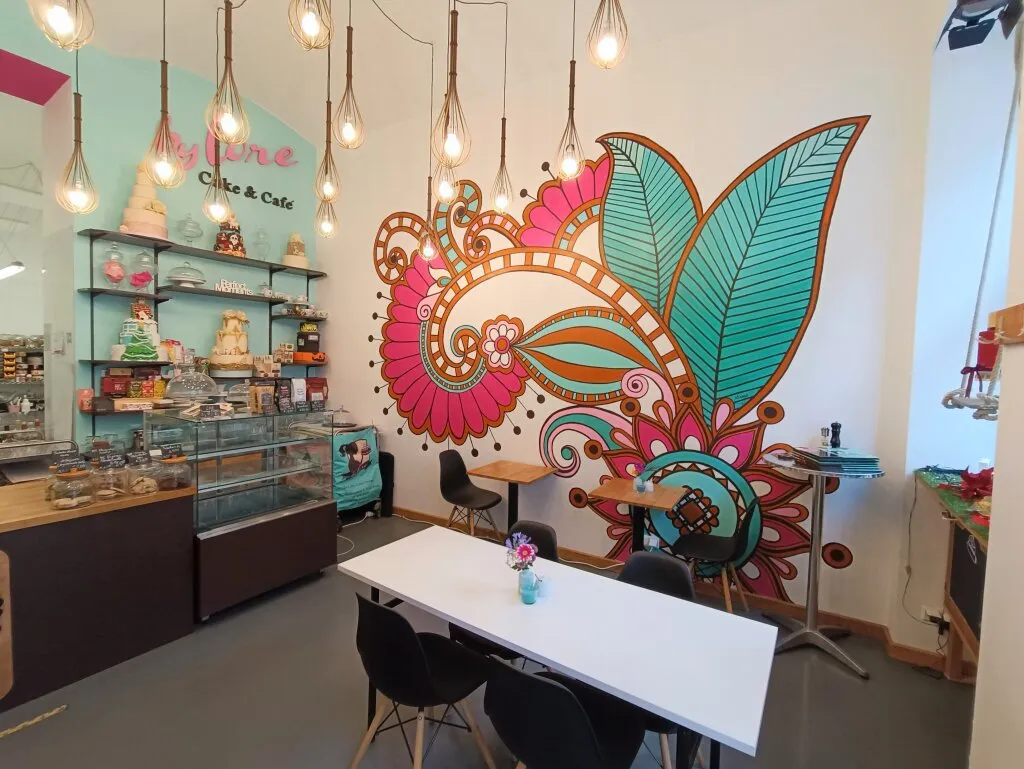 * CAKE-SHOP * CAFE * KONDITOREI * EISSALON * beim Karmelitermarkt - Ansicht 3