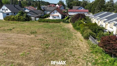 Grundstück kaufen in Tulln – 900 m², € 298.000