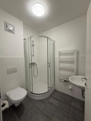 1-Zimmer-Gewerbeimmobilie mieten in Linz – 34 m², € 620 – Bild 9 von 9