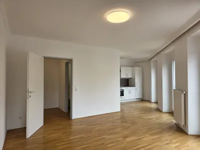 1-Zimmer-Gewerbeimmobilie mieten in Linz – 34 m², € 620 – Bild 7 von 9