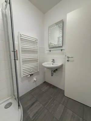 1-Zimmer-Gewerbeimmobilie mieten in Linz – 34 m², € 620 – Bild 8 von 9