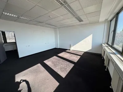 3-Zimmer-Gewerbeimmobilie mieten in Graz – 125 m², € 1.000 – Bild 4 von 7
