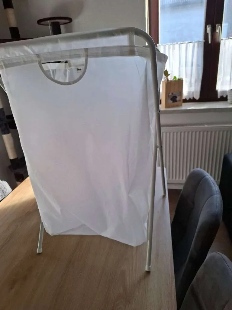 Ikea Wäschekorb faltbar, € 4,- (8430 Leibnitz)