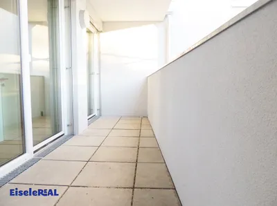 hochwertige 2 Zimmer Wohnung - Balkon - zzgl. Garage – Bild 3