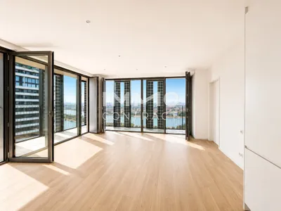 41. Etage - Iconic Southside - 3 Zimmer und große Freifläche - Skyline, Donau & die Wiener Innenstadt unter Ihnen – Bild 2