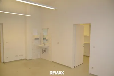 5-Zimmer-Gewerbeimmobilie mieten in Krems an der Donau – 110 m², € 1.104 – Bild 9 von 16