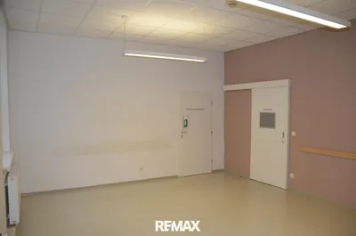 5-Zimmer-Gewerbeimmobilie mieten in Krems an der Donau – 110 m², € 1.104 – Bild 3 von 16