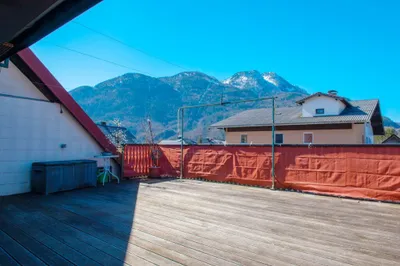 6-Zimmer-Wohnung mieten in Gmunden – 127 m², € 1.296 – Bild 2 von 18