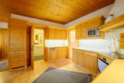 6-Zimmer-Wohnung mieten in Gmunden – 127 m², € 1.296 – Bild 7 von 18