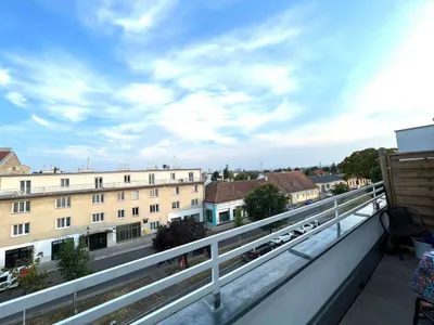 2 Zimmer DG-Wohnung mit großer Terrasse – Bild 2