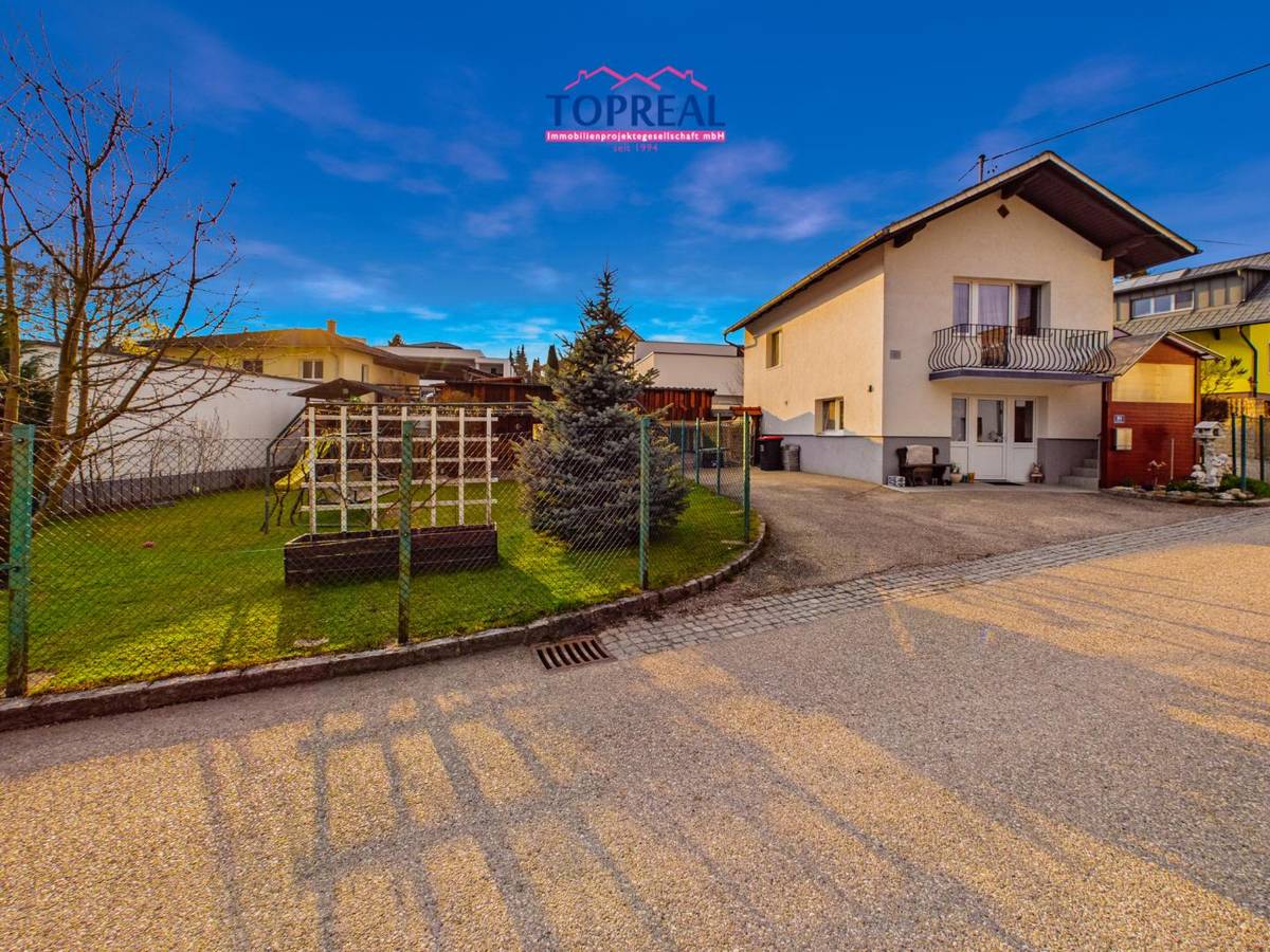 Reizendes Einfamilienhaus mit großzügigem Gartenparadies & moderner Technik - sofort bewohnbar!, Offenhausen