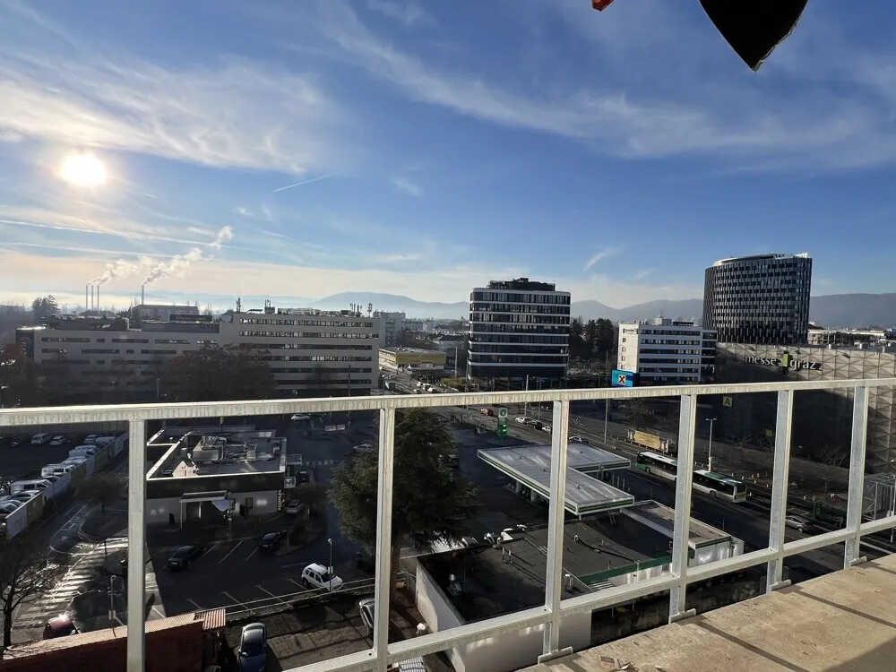 Erstbezug Büroflächen mit Balkon, Terrasse & Parkplätzen - Ansicht 2