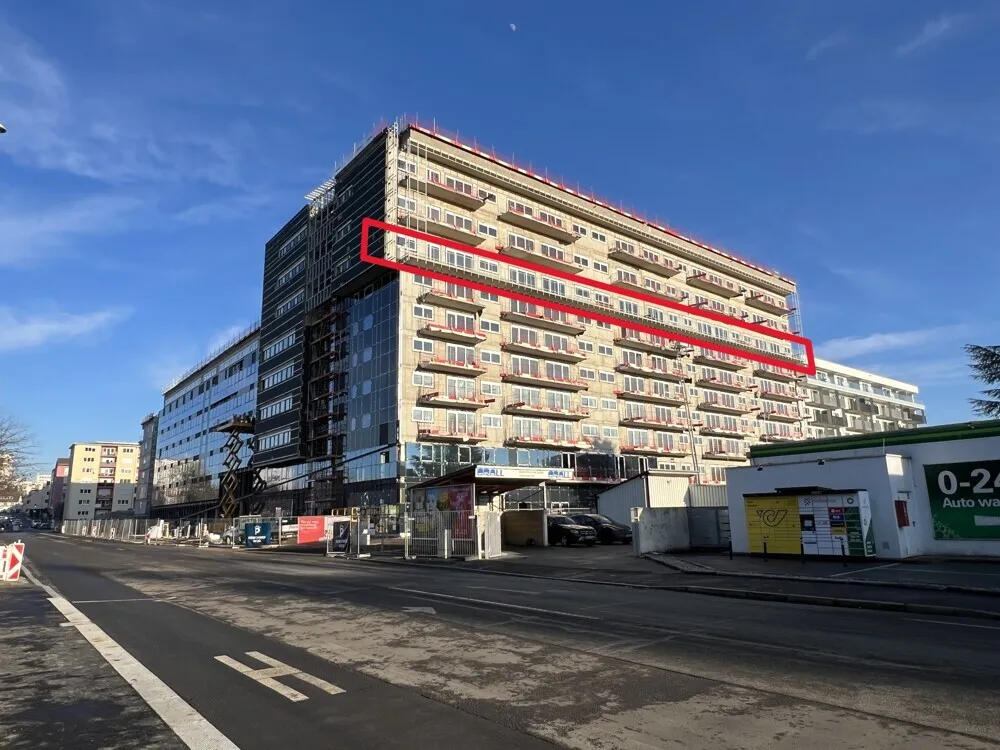 Erstbezug Büroflächen mit Balkon, Terrasse & Parkplätzen - Ansicht 3